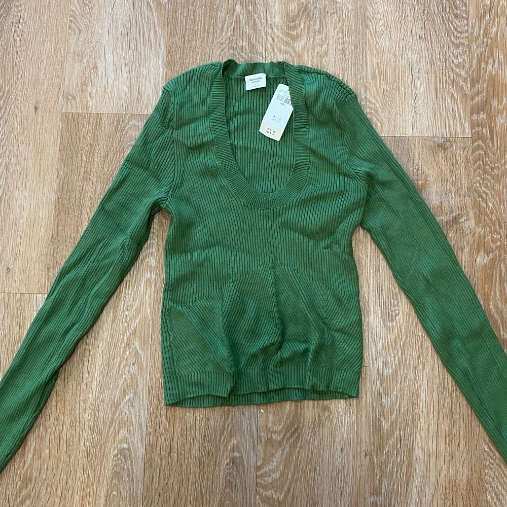 Abercrombie & Fitch Green Long Sleeve Sweater